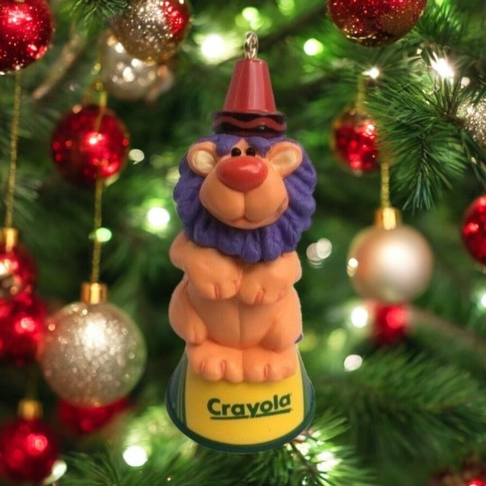 Hallmark King of the Ring Crayola Keepsake Christmas Ornament from 2000